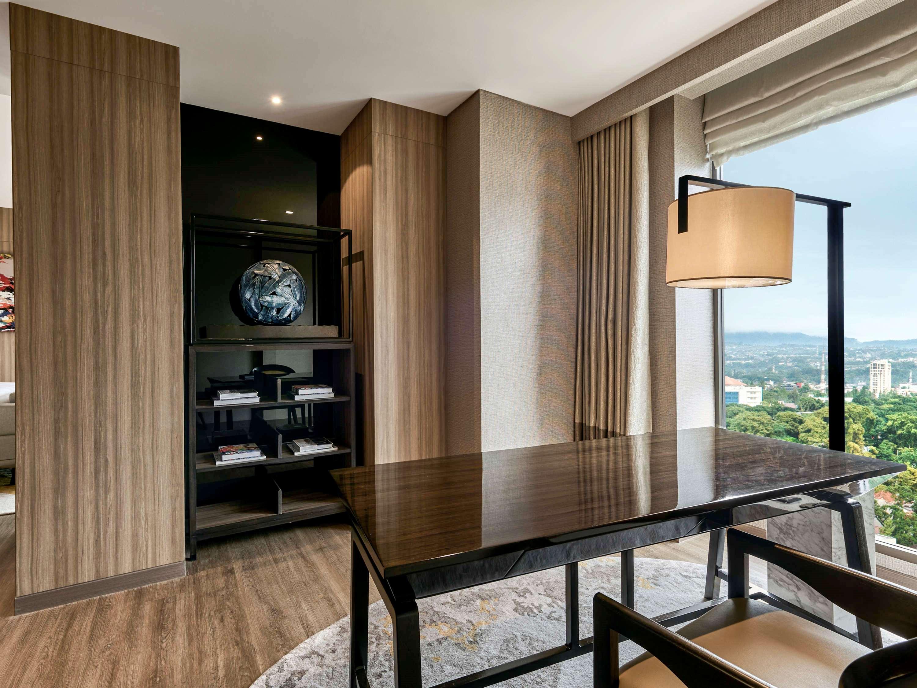 Pullman Bandung Grand Central Quarto foto